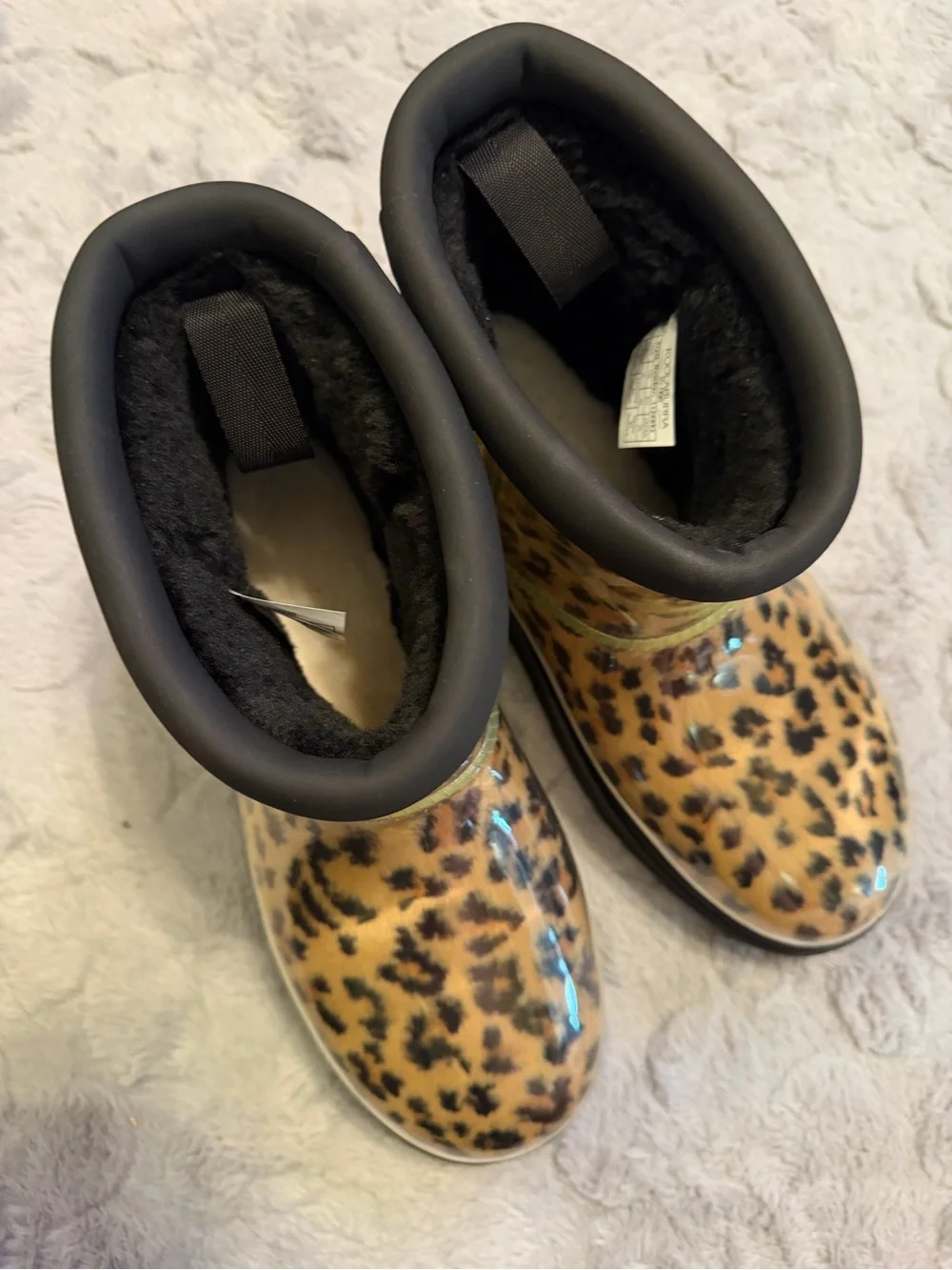 Koolaburra by Ugg clear mini leopard Print Sz. 8 Faux Fur Lined Ankle Boots